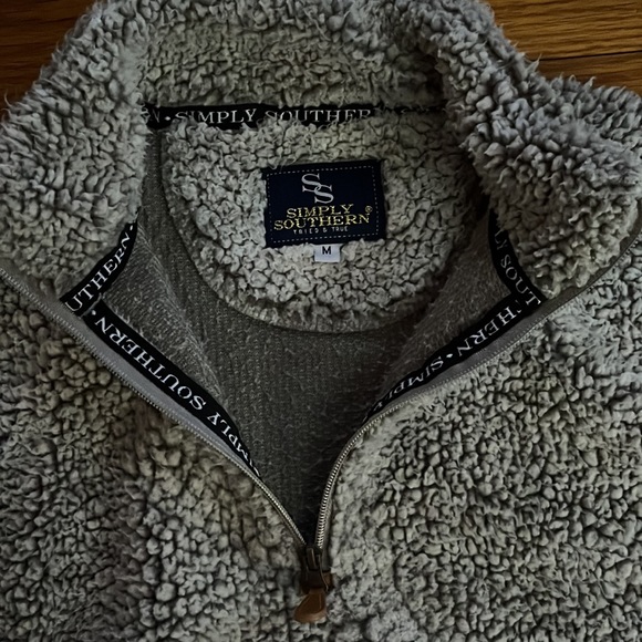 Simply Southern Sherpa - Picture 3 of 3